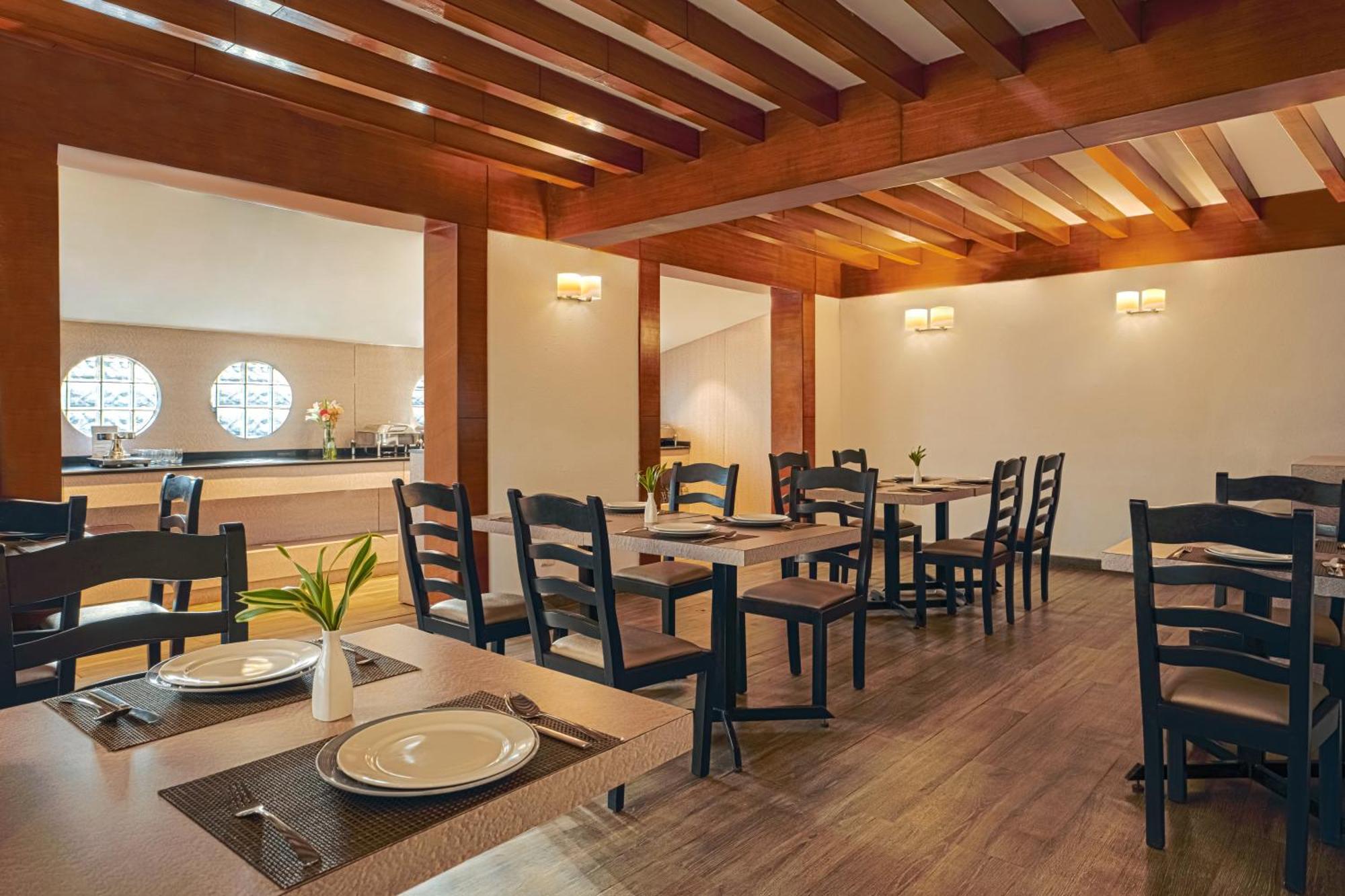 Country Inn Goa Varca Beach - 2 Minutes Walk To The Beach Εξωτερικό φωτογραφία